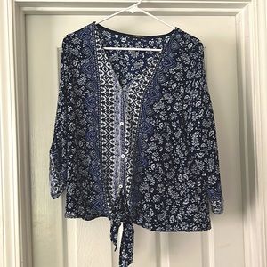 West Kei blouse from Stitch Fix size M